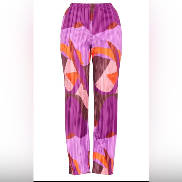 Pink Print Plisse High Waist
Wide Leg Pants. US 2 - Picture 4 of 6